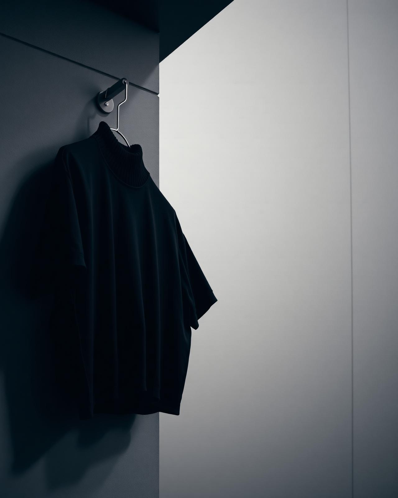 Auzento Co. Heavyweight Tee on hanger